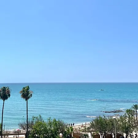 Sea Front Apartment With Large Terrace In Benalbeach Benalmádena Exterior foto